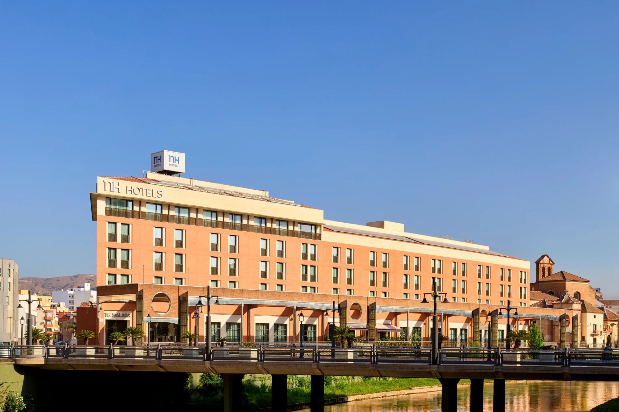 NH_Malaga_Facade_day_main_gate_general